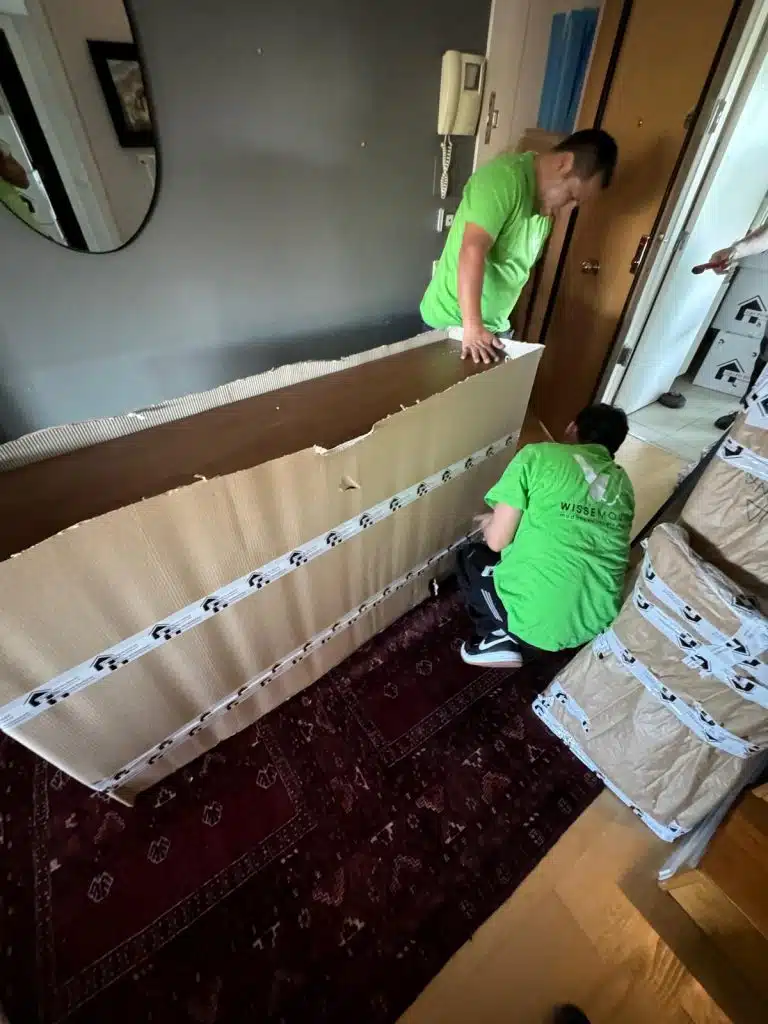 Embalando mueble delicado