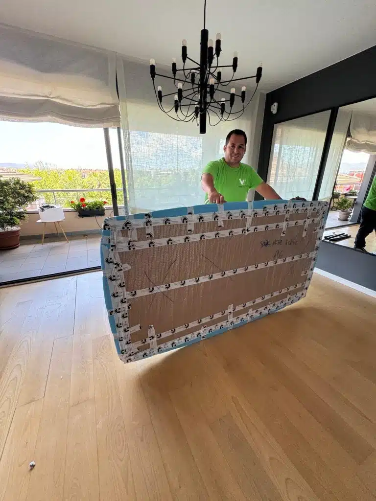 Embalaje de un sobre de mesa